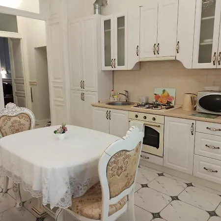 Gogol Street Luxury Apartment